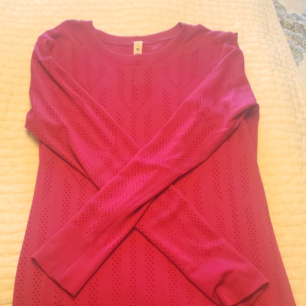 Lululemon Swiftly Breathe long sleeve